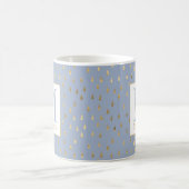 Light Blue Gold Raindrop Modern Trendy Monogram Koffiemok (Center)