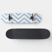 Light Blue Grunge Textured Chevron Persoonlijk Skateboard (Horizontaal)