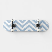 Light Blue Grunge Textured Chevron Persoonlijk Skateboard (Horizontaal)