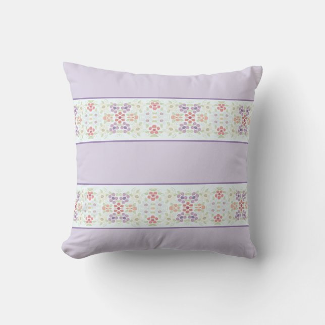 Light Blue Mauve en Floral Accents Kussen (Voorkant)