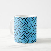 Light Blue Meander Patroon | Moderne Maze Koffiemok (Voorkant links)