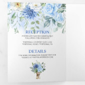 LIght Blue, Navy, Winter White Waterverf Floral Drieluik Uitnodiging (Binnenzijde eerst)
