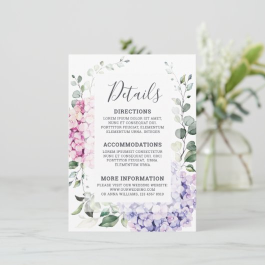 Light Blue Pink Hydrangeas en Eucalyptus bruiloft Informatiekaartje (Staand voorkant)