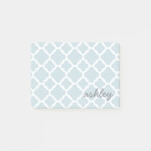 Light blue Quatrefoil Patroonscript naam Post-it® Notes (Voorkant)