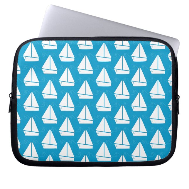 Light Blue Sailboat Patroon Laptop Sleeve (Voorkant)
