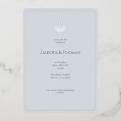 Light Blue Silver Seashell Wedding invitation Folie Uitnodiging (Voorkant)