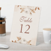 Light Blush and Copper Floral Table Numbers Reclamebord Met Voetstuk (Insitu)
