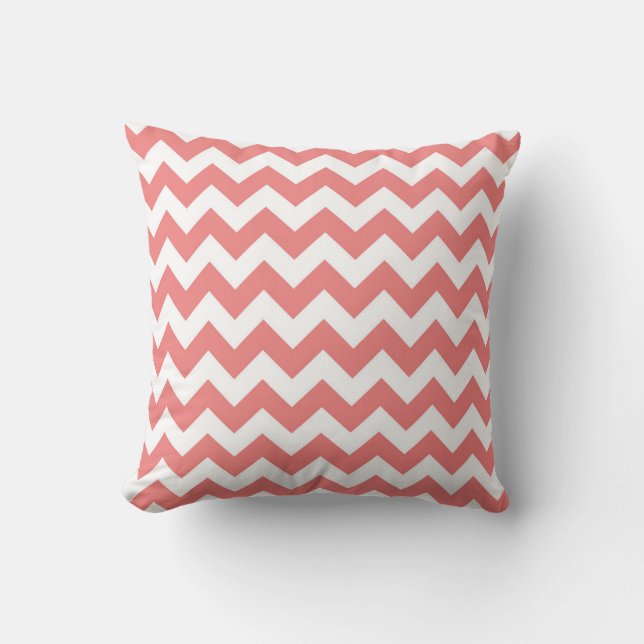 Light Coral White Chevron Zig-Zag Pattern Kussen (Voorkant)