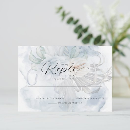 Light Dusty Blue BOHO Floral Reply RSVP Kaartje (Staand voorkant)