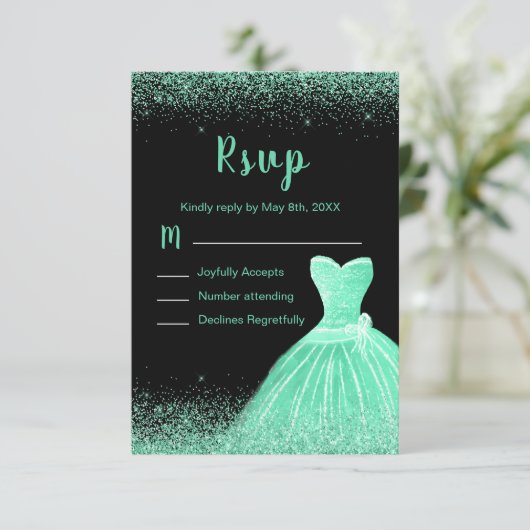 Light Green Dress Faux Glitter Sweet 16 Birthday RSVP Kaartje (Staand voorkant)
