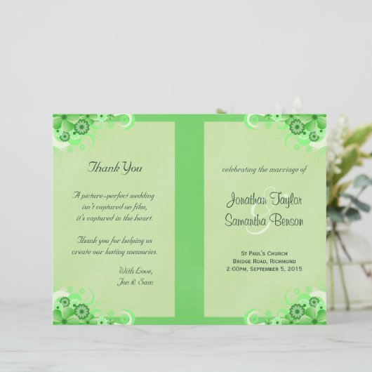 Light Green Floral Folded Wedding Programme (Staand voorkant)
