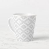 Light grey and white diamond pattern latte mok (Linkerhoek)