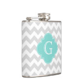 Light Grey White Chevron Aqua Quatrefoil Monogram Heupfles (Rechts)