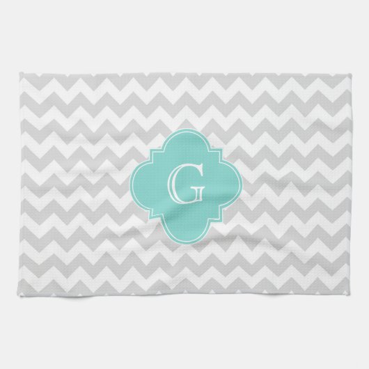 Light Grey White Chevron Aqua Quatrefoil Monogram Theedoek (Horizontaal)