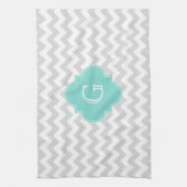 Light Grey White Chevron Aqua Quatrefoil Monogram Theedoek (Verticaal)