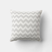 Light Grey White Chevron Black Quatrefoil Monogram Kussen (Achterkant)