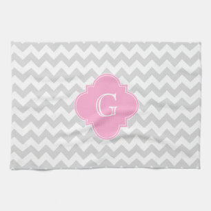 Light Grey White Chevron Pink Quatrefoil Monogram Theedoek