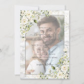 Light Grey White Floral Gold Marble Photo Wedding Kaart (Voorkant)
