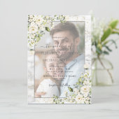 Light Grey White Floral Gold Marble Photo Wedding Kaart (Staand voorkant)