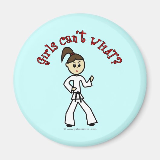 Light Karate Girl Magneet (Voorkant)