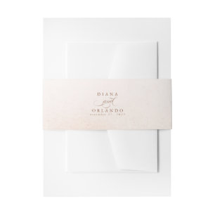 Light Pastel Cream Shades en Elegant Script Uitnodigingen Wikkel