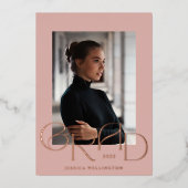 Light Pink Art Deco Tyopgraphy Afstuderen Foto 202 Folie Uitnodiging (Voorkant)