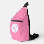 Light Pink Squiggly Squares Personalized Initial Sling Bag (Rechterhoek)