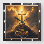 Light Salvation Cross Mountain Wooden World John 8 Vierkante Klok (Voorkant)