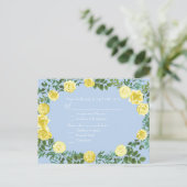 Light Yellow Bleek Blue Roos Wedding Reply Kaart (Staand voorkant)
