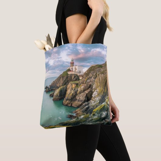 Lighthouses Baily Lighthouse Dublin, Ierland Tote Bag (Dichtbij)