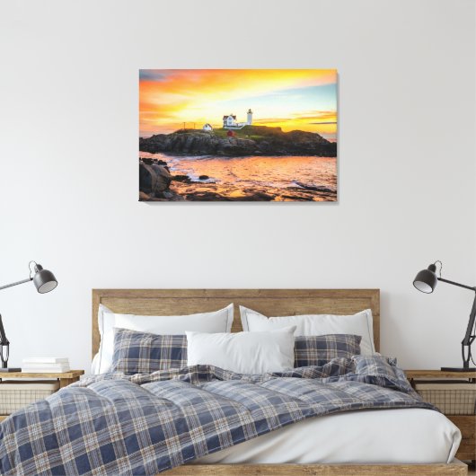Lighthouses | Nubble Lighthouse Maine Canvas Afdruk (Insitu (Slaapkamer))