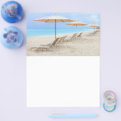 Ligstoelen op het oceaanstrand flyer (Enkel)