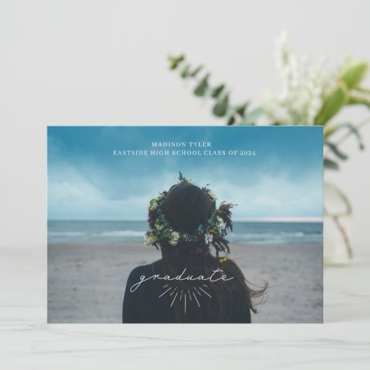 Lijn Kunst Wit het Afstuderen Horizontale Foto van Aankondiging (Staand voorkant)