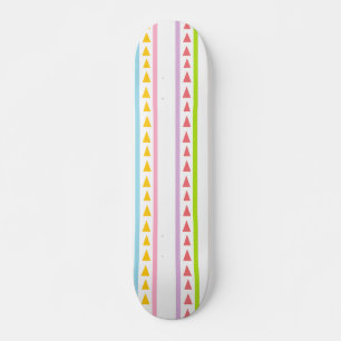 Lijnen en driehoeken persoonlijk skateboard