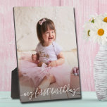Lijst Easel Back Frameless Foto van Birthday Afbee Fotoplaat<br><div class="desc">Tabletopplak met een ingebouwd chassis biedt uw favoriete foto en elke tekst die direct op het hardboard paneel wordt geplaatst voor een verbluffend scherp afbeelding met een eenvoudig schoon oppervlak. Geweldig als geschenk of om je favoriete foto in je huis weer te geven. TIP: Als u vierkant plaque gebruikt, kunt...</div>