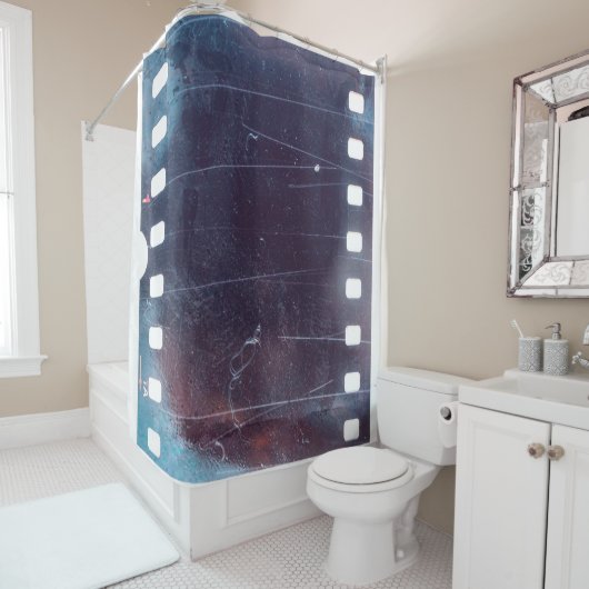 lijst met zwarte krassen, 35 mm, emulsiestructuur douchegordijn (In situ)