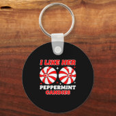 Like His Candy Cane Her Peppermint Candies Christm Sleutelhanger (Voorkant)