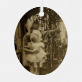 Lil Meisje Met Doll Metal Kerst Ornament (Voorkant)