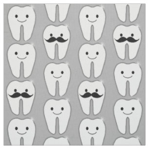 Lil Mustache Tooth op Grey Stof