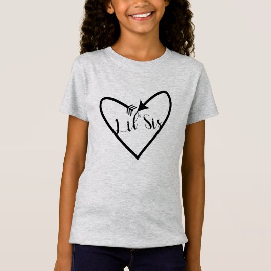 Lil' Sis Sister Kinder Script Arrow Heart Boho T-shirt (Voorkant)