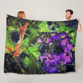 Lila bloem en bladeren met een geslepen mozaïek fleece deken