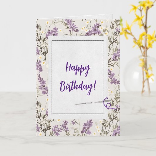Lila bloemen en naaldverjaardag kaart (Gele Bloem)