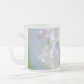 Lila bloemen matglas koffiemok (Links)