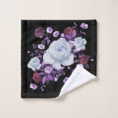 LILA BLOEMEN, ZWARTE ACHTERGROND BAD HANDDOEK (Wasdoekje)