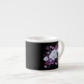 LILA BLOEMEN, ZWARTE ACHTERGROND ESPRESSO KOP (Voorkant rechts)