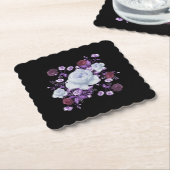 LILA BLOEMEN, ZWARTE ACHTERGROND KARTONNEN ONDERZETTERS (Gebogen)