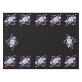 LILA BLOEMEN, ZWARTE ACHTERGROND TAFELKLEED (Voorkant (Horizontaal))