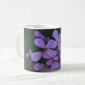 Lila Blüten mit Name Koffiemok (Voorkant links)
