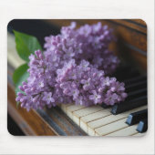 Lila bos op oude pianotoetsen muismat (Voorkant)