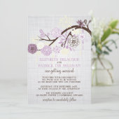 Lila en Cream Flowers Rustic Wedding Uitnodiging (Staand voorkant)